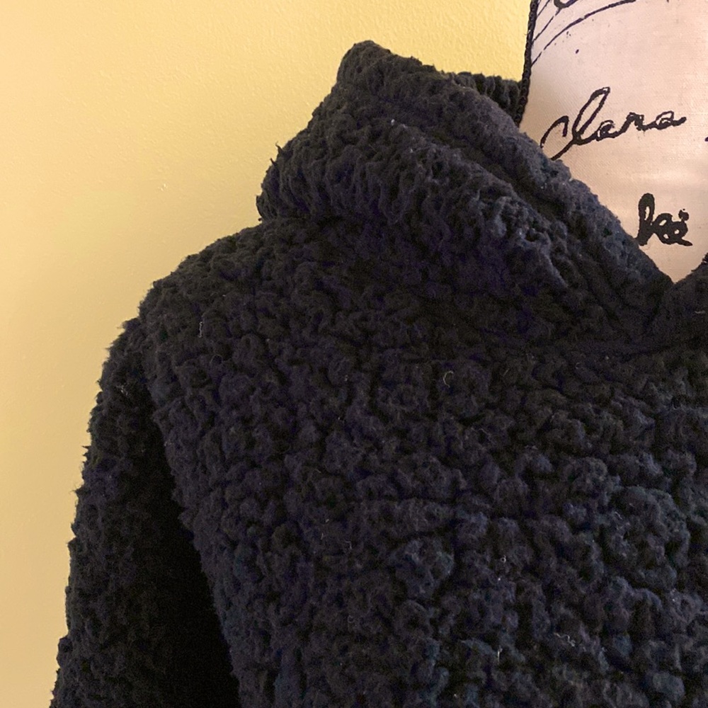 VS PINK Oversized Sherpa Hooded Blanket Pullover
